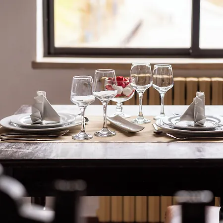 Hotell Lavanda Mira Serra