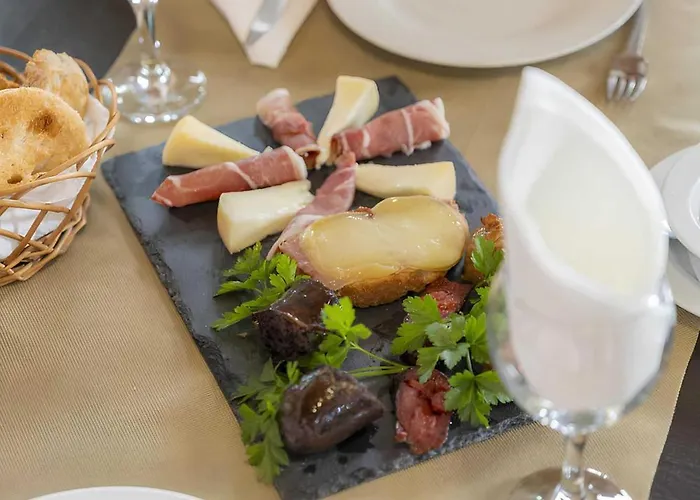 Lavanda Mira Serra 3*